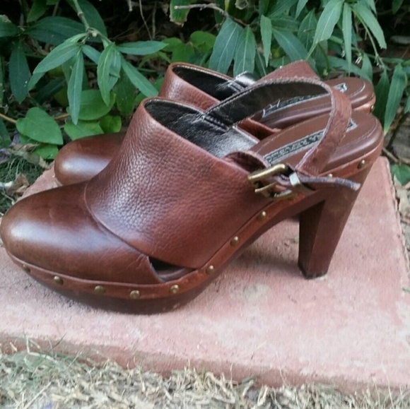 Banana Republic - Picture 3 of 4